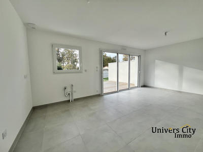 Maison contemporaine - 94 m² - 4 pièces