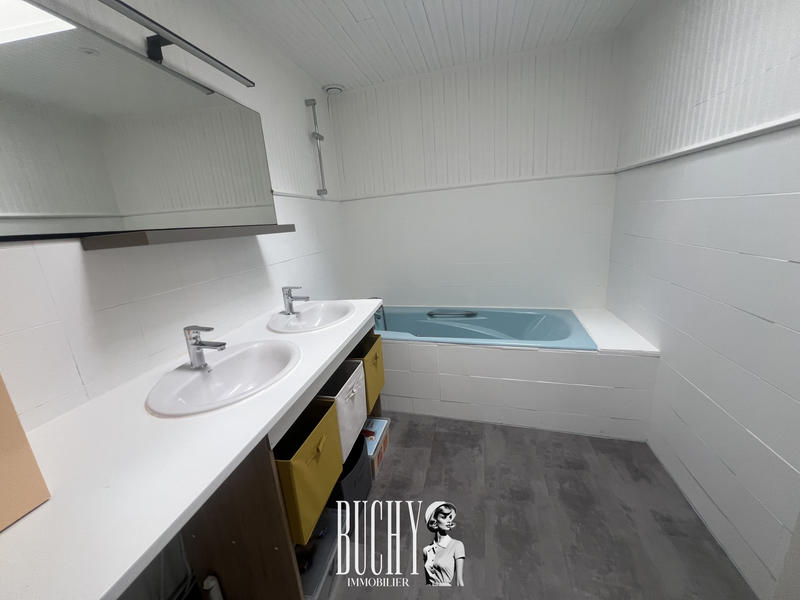 Maison - 105 m² - 4 pièces