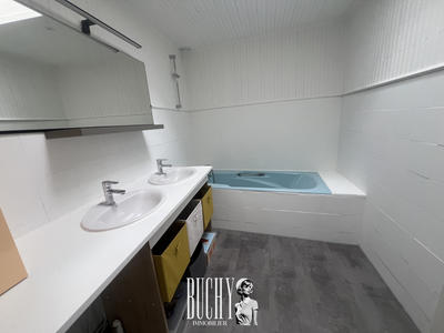 Maison - 105 m² - 4 pièces