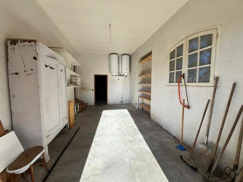 Propriété - 261 m² - 6 pièces