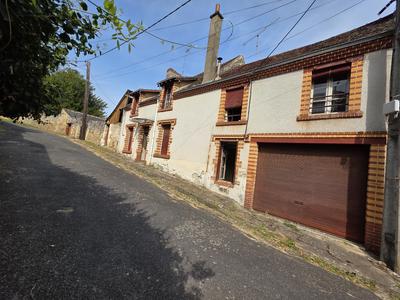 Maison - 99 m² - 11 pièces