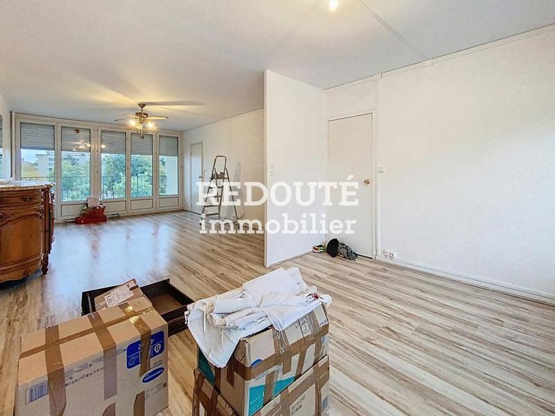 Appartement - 96 m² - 5 pièces