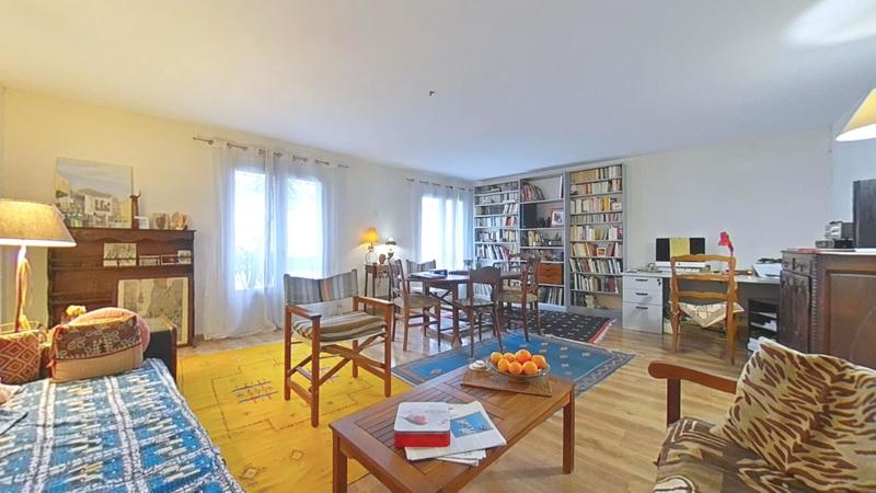 Maison - 200 m² - 6 pièces