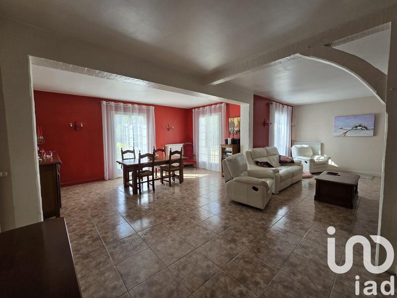 Maison - 215 m² - 7 pièces