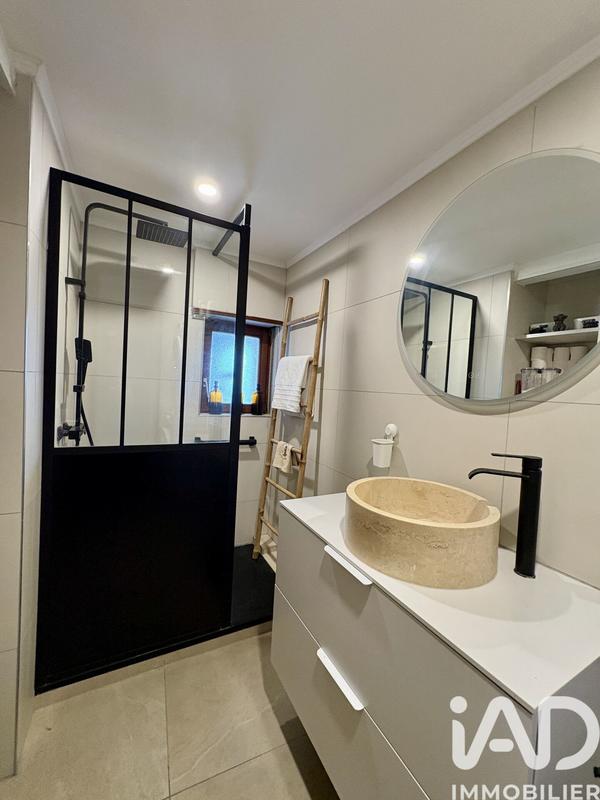 Appartement - 100 m² - 5 pièces