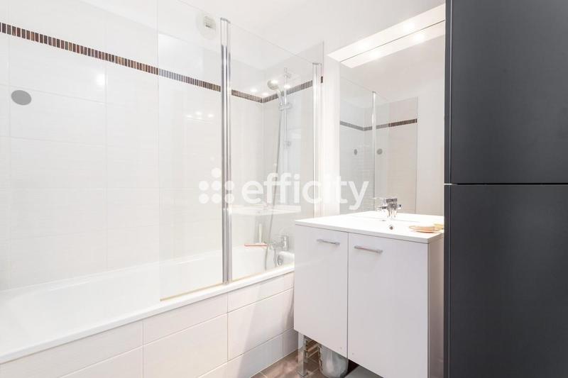 Appartement - 79 m² - 4 pièces