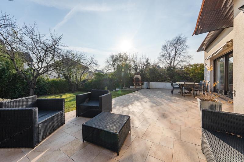 Maison - 196 m² - 7 pièces