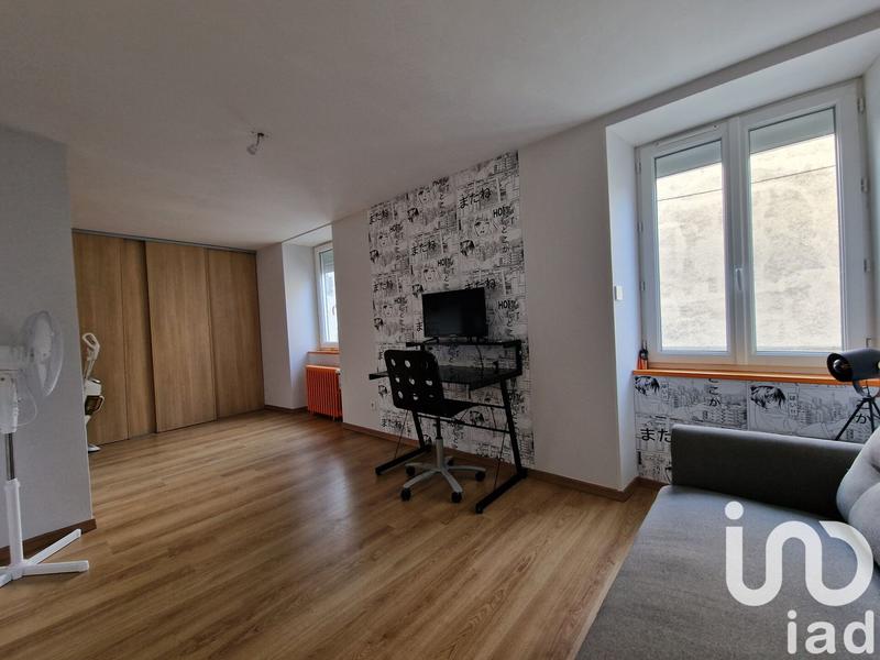 Maison de ville - 242 m² - 9 pièces