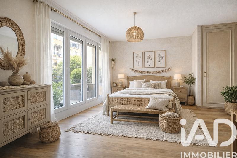 Appartement - 100 m² - 4 pièces