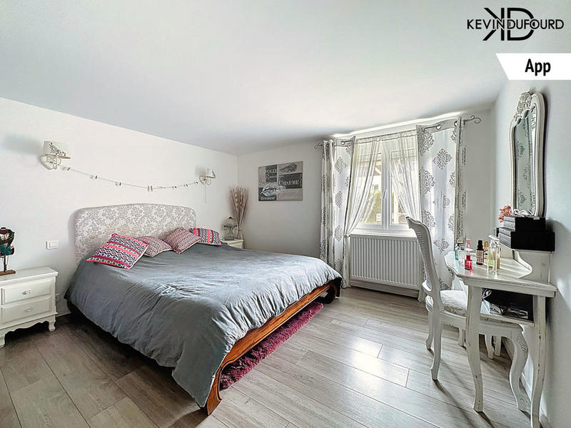 Maison - 200 m² - 7 pièces