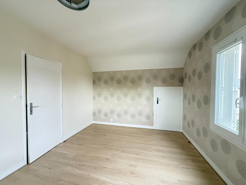 Maison - 98 m² - 5 pièces