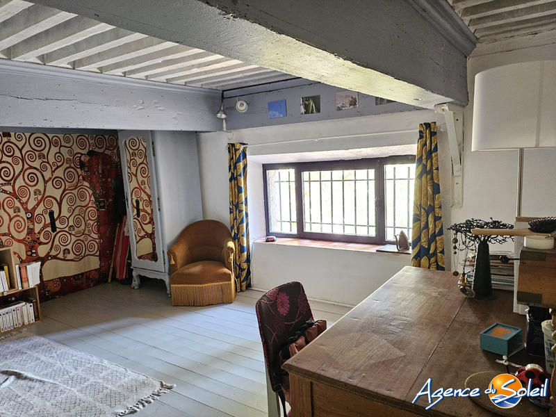 Château - 185 m² - 8 pièces