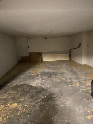 Parking / Garage - 40 m²