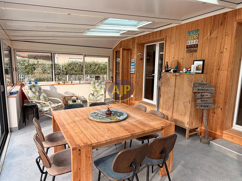 Maison - 134 m² - 5 pièces