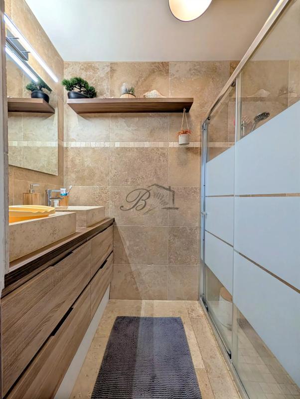 Maison jumelée - 146 m² - 6 pièces