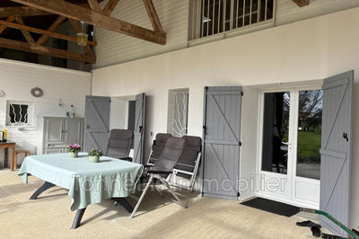 Maison - 375 m² - 8 pièces