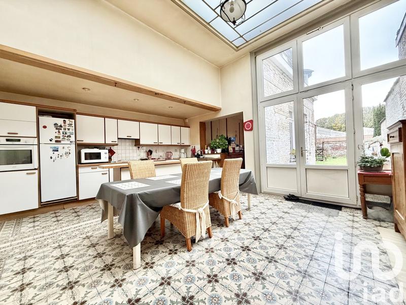 Maison - 186 m² - 8 pièces