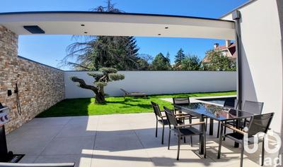 Maison - 169 m² - 6 pièces