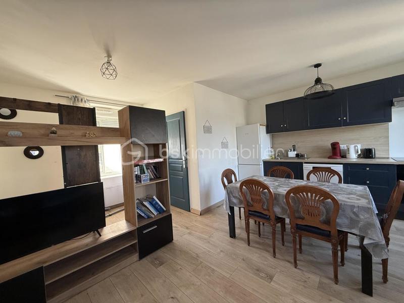 Immeuble - 134 m² - 8 pièces