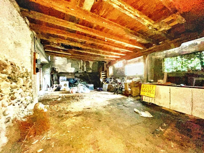 Grange - 160 m² - 1 pièce