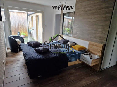 Maison - 200 m² - 6 pièces