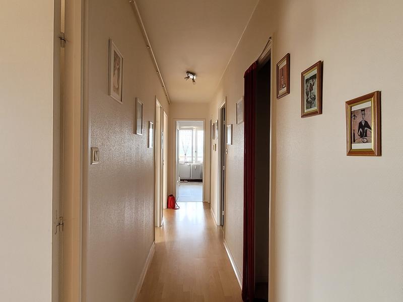 Appartement - 65 m² - 4 pièces