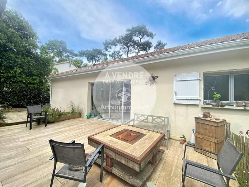 Maison - 205 m² - 8 pièces