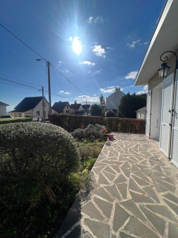 Maison - 151 m² - 7 pièces