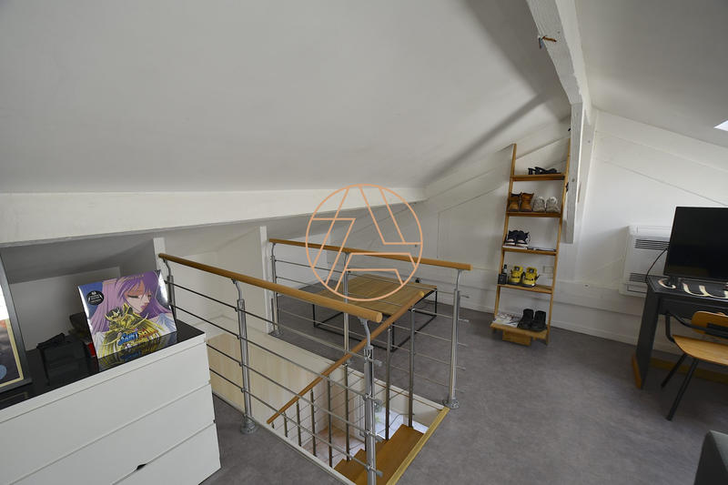 Appartement - 99 m² - 5 pièces