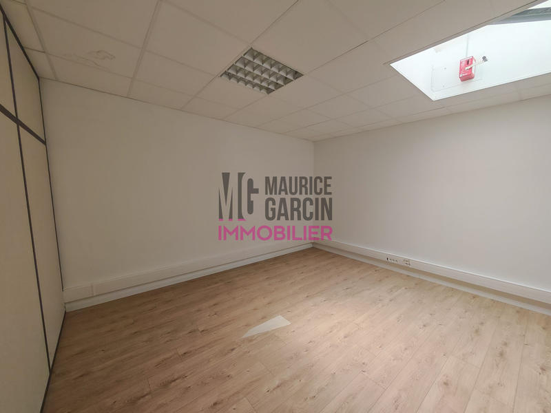 Bureau - 65 m² - 3 pièces