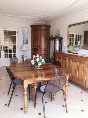 Appartement - 144 m² - 5 pièces