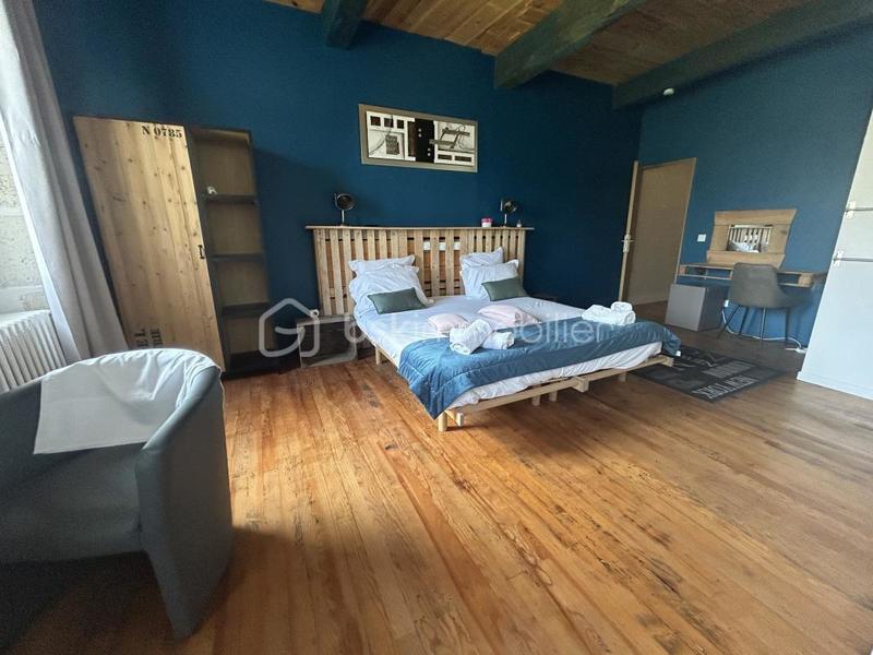 Château - 897 m² - 16 pièces