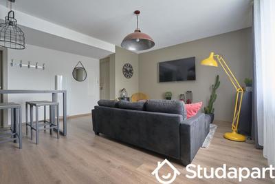 Chambre - 11 m² - 1 pièce