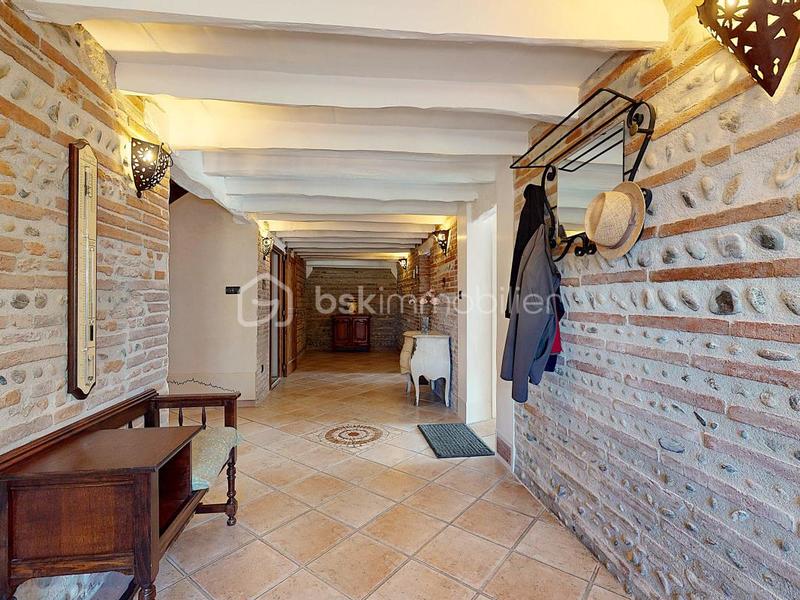 Demeure - 295 m² - 7 pièces