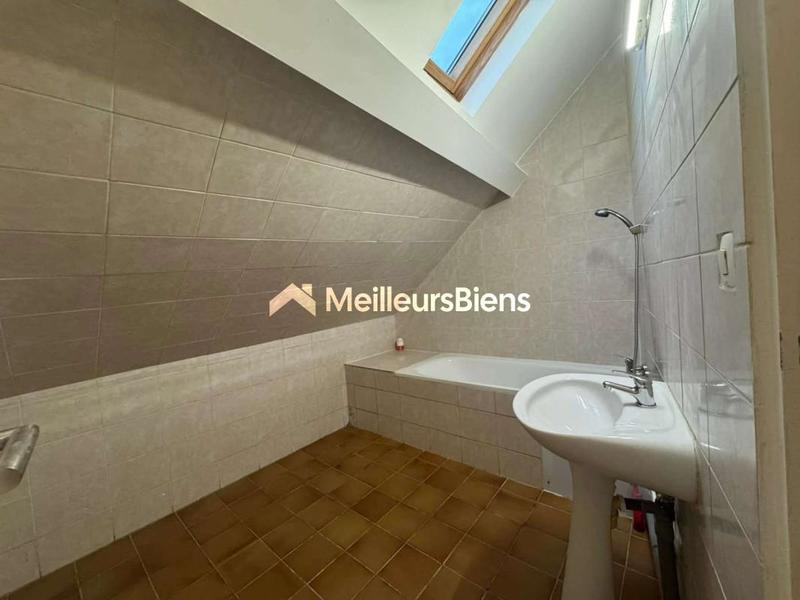 Immeuble - 147 m² - 7 pièces