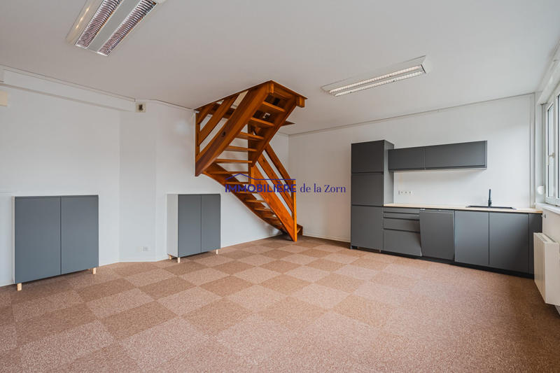 Local commercial - 123 m² - 5 pièces