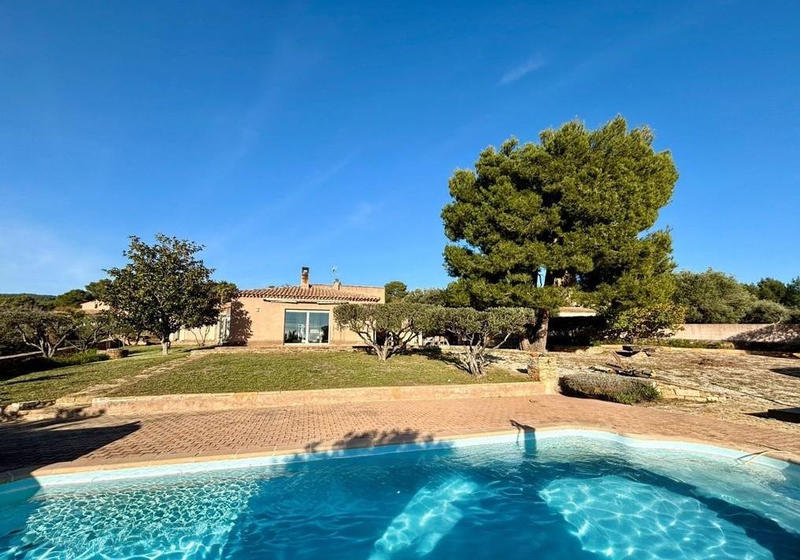 Maison - 177 m² - 7 pièces