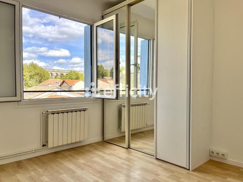 Appartement - 100 m² - 4 pièces