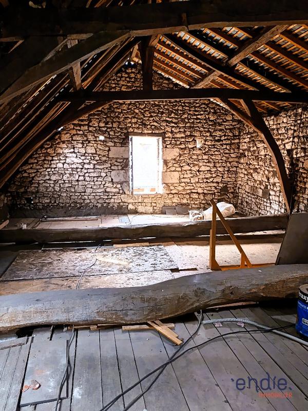 Maison - 93 m² - 6 pièces