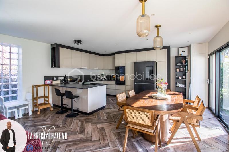 Maison - 148 m² - 6 pièces