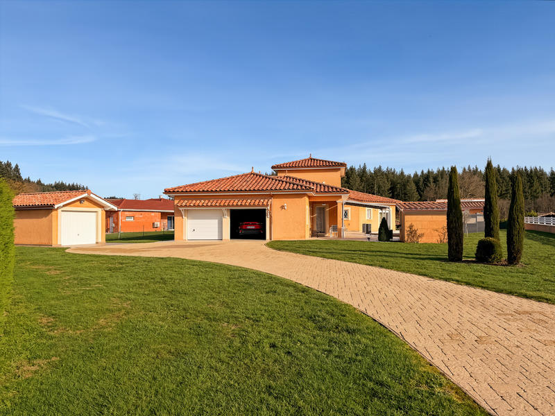 Maison - 139 m² - 6 pièces