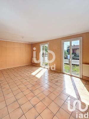Maison - 94 m² - 6 pièces