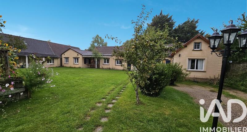 Maison - 200 m² - 8 pièces