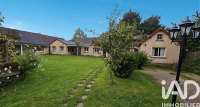 Maison - 200 m² - 8 pièces