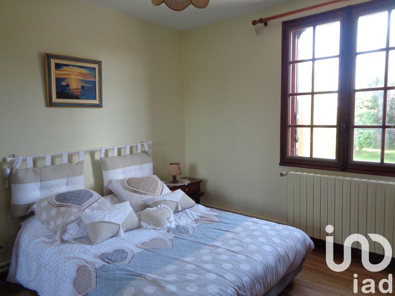 Maison - 200 m² - 8 pièces