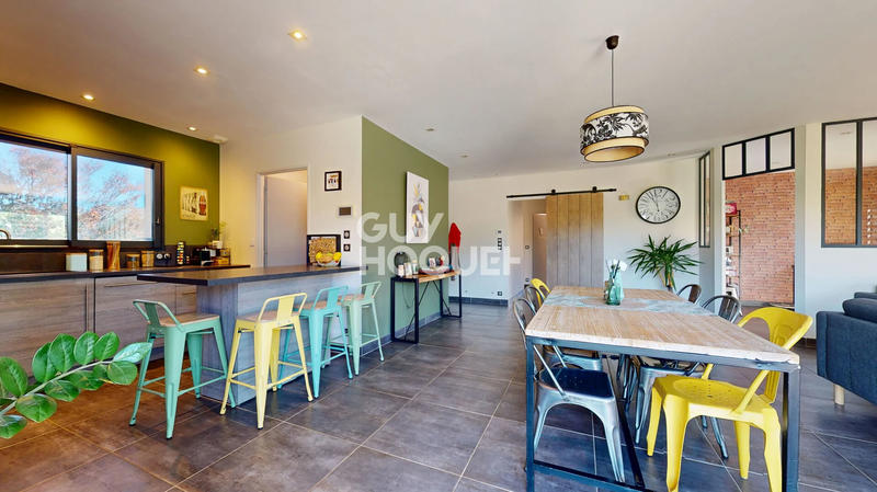 Maison - 121 m² - 5 pièces