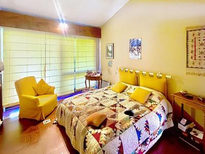 Maison - 183 m² - 7 pièces