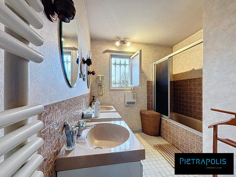 Maison ancienne - 127 m² - 4 pièces