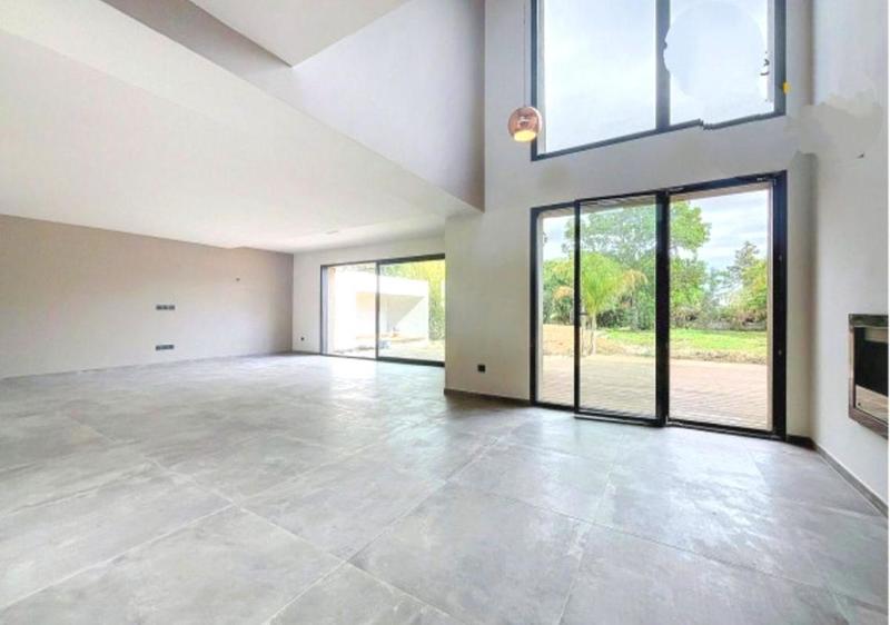 Maison ancienne - 217 m² - 7 pièces