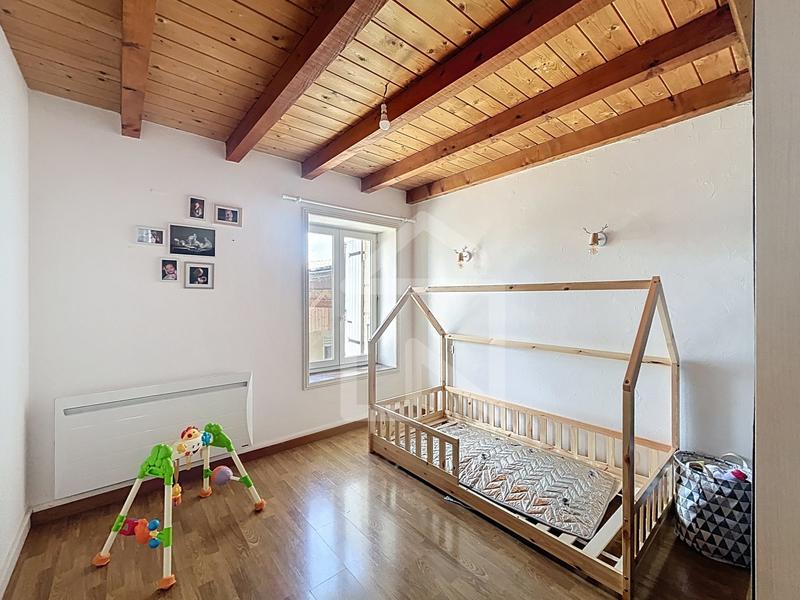 Maison - 247 m² - 6 pièces